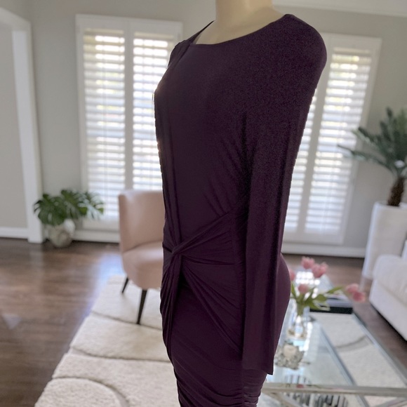 Purple fitted midi length dress - Picture 3 of 4